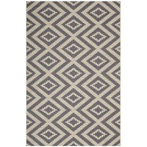 Jagged Geometric Diamond Trellis 5x8 Indoor and Outdoor Area Rug  Gray and Beige